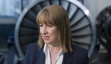 Winter inflation warning puts Reeves’s economic growth plan at risk