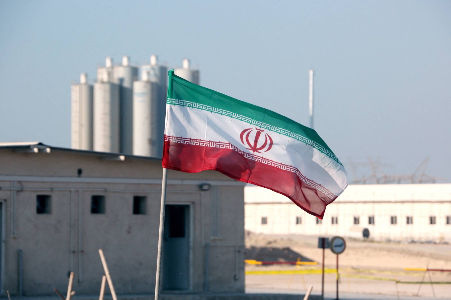 European powers pull trigger to slap Iran with U.N. sanctions