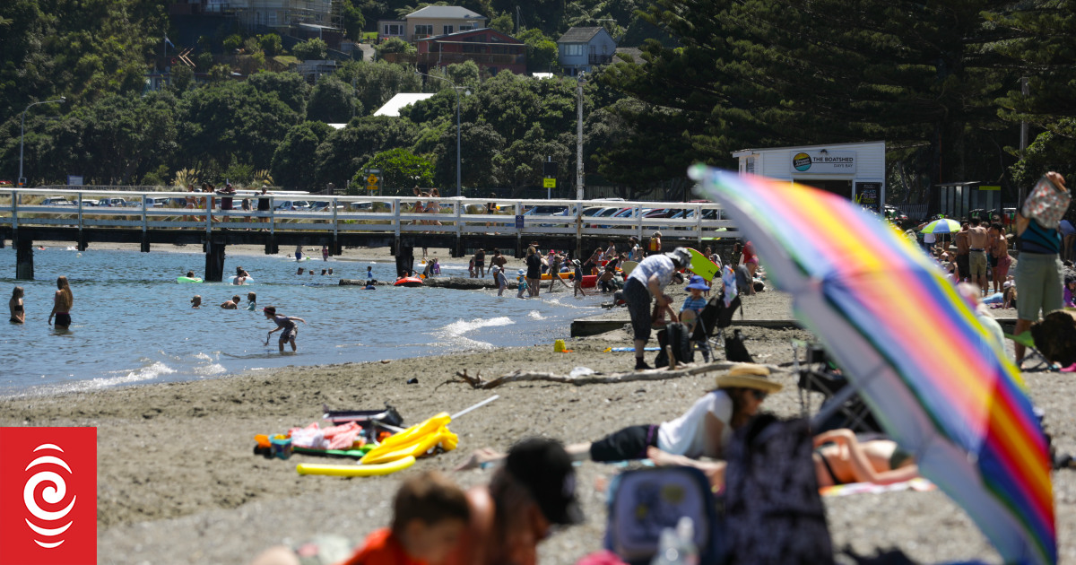 If La Niña takes control of summer there could be heavy rain or a 'heat dome'