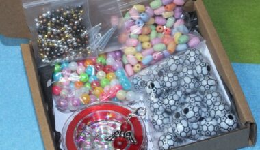 Bit of a last shout-out for the free Mental Health Beading Boxes! Over 420 have gone out so far, but there's a whole bunch left to go that I'd like to get to you, so please do shout if you'd like one! A very chill thing to sit and zone out with, or just ping beads at neighbours who annoy you.