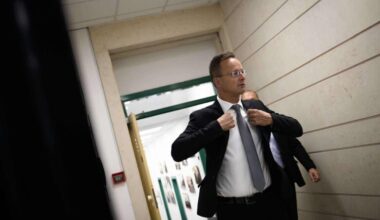 Szijjártó Péter: felszólítjuk Volodimir Zelenszkijt, hogy fejezze be Magyarország fenyegetését – Szegedi hírek