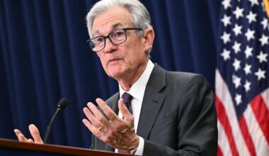 FTSE and Wall Street slip as traders look to Fed Jackson Hole speech