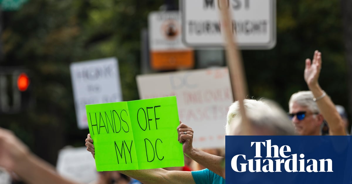 First Thing: National guard begins deploying on DC streets after Trump police takeover | Donald Trump