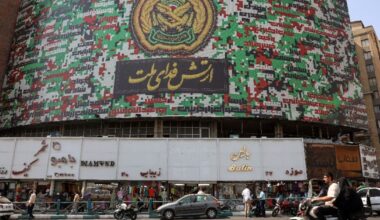 Europeans tell Iran offer on table to avoid sanctions