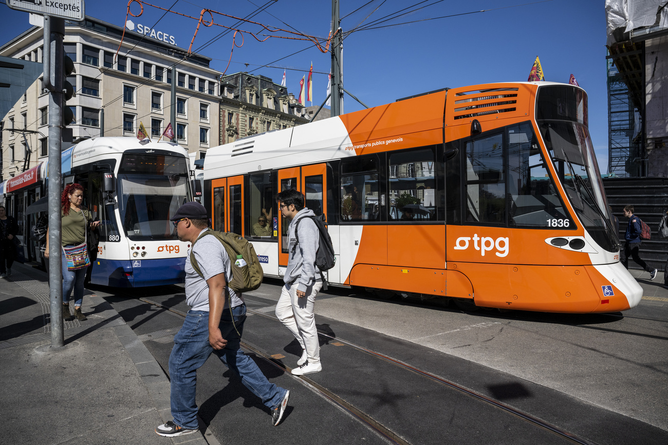 Owing to a spike in ozone pollution, public transport will be free throughout the canton, on Wednesday,