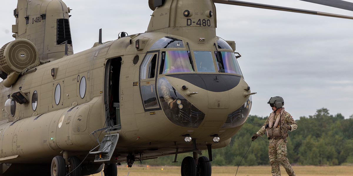 The two Chinook helicopters sent by the Netherlands to Spain to fight the fire