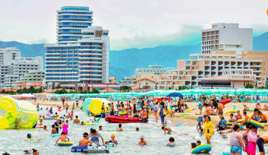 North Korea’s Rodong Sinmun reported on Aug. 3 that “people’s laughter resounded in every cultural recreation site″ at the Wonsan-Kalma coastal tourist area. [NEWS1]