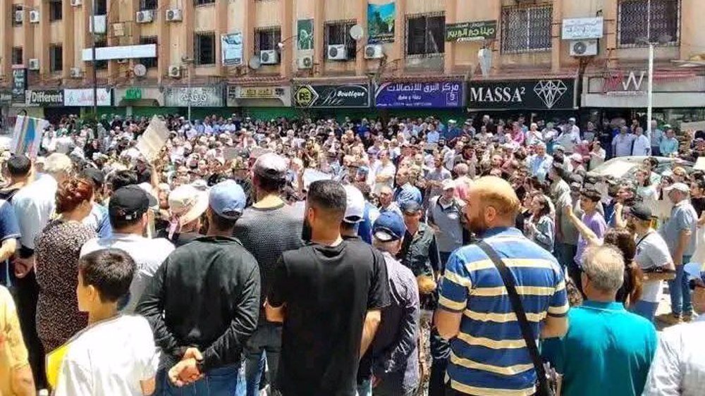 Syrians protest against massacres of Alawites, Israel regime