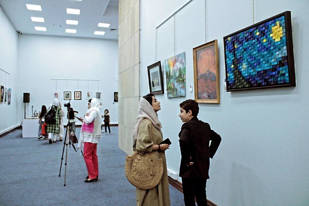 Artists confront climate crisis in “A Final Gaze at Earth's Breaths” exhibition 