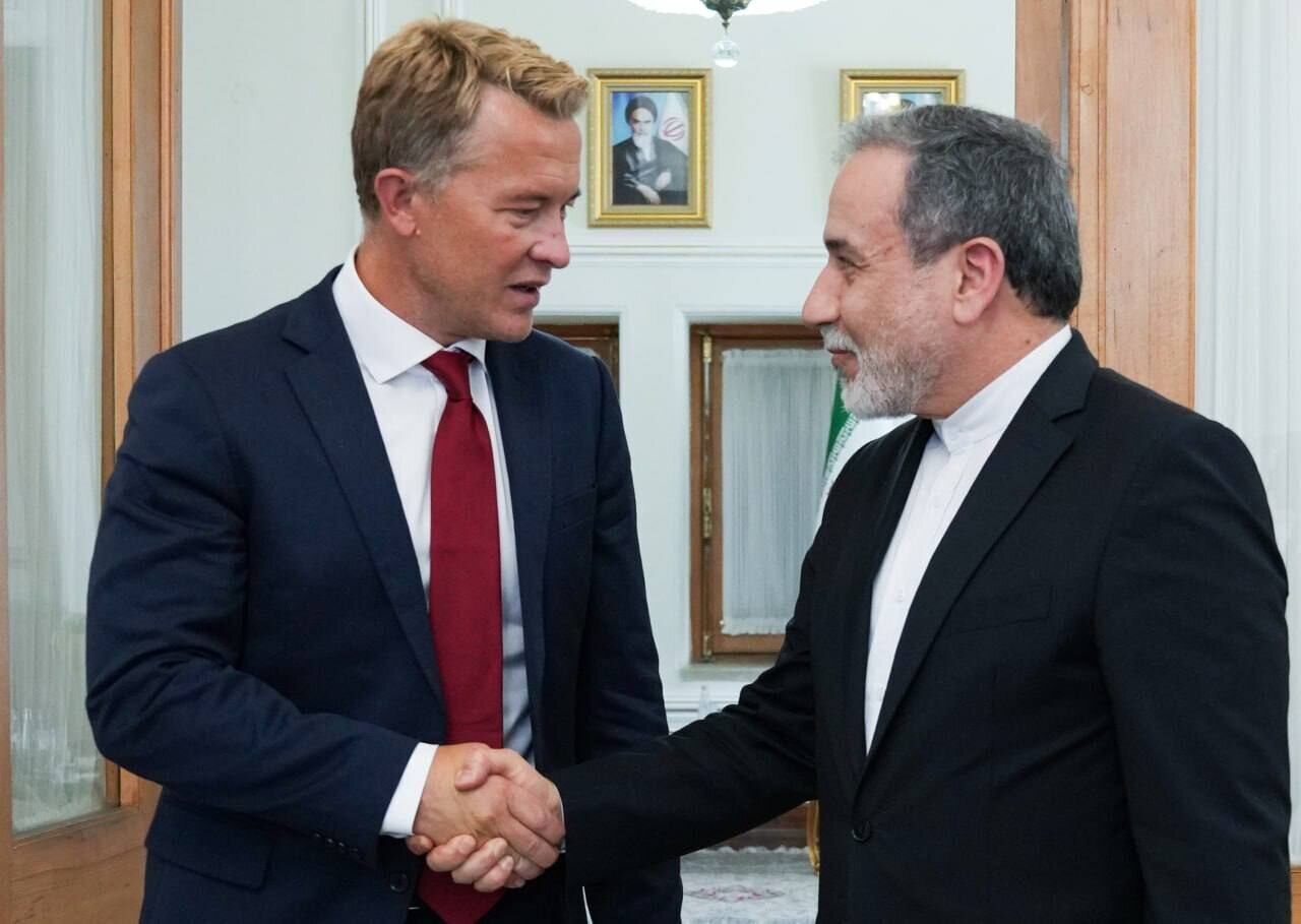 Norwegian Deputy Foreign Minister meets with Araghchi