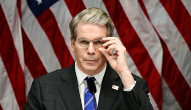 Bessent says new Fed chair should be someone who can examine organization, Nikkei reports