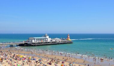 UK seaside town turned ‘Wild West’ as locals fear going out over migrant hotels | UK | News
