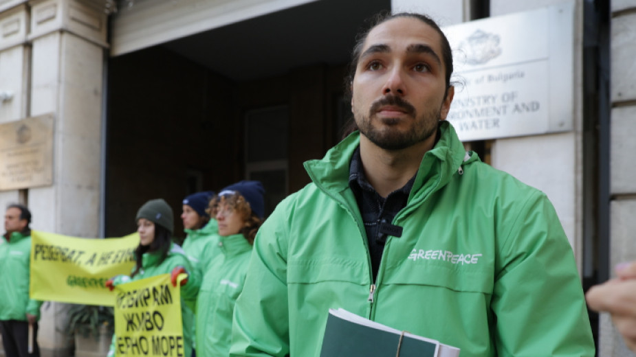 Интерактивна карта на нефтените петна в Черно море от "Грийнпийс" – България - Зелено