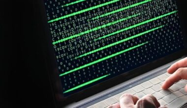 Foto rubate e insulti sessisti, «l'amministratore di Phica.net è italiano». La polizia postale invierà un'informativa in Procura a Roma
