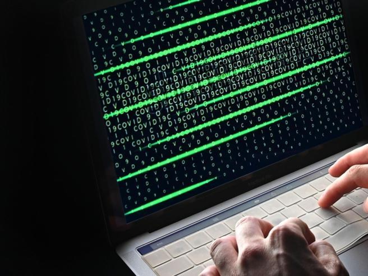 Foto rubate e insulti sessisti, «l'amministratore di Phica.net è italiano». La polizia postale invierà un'informativa in Procura a Roma