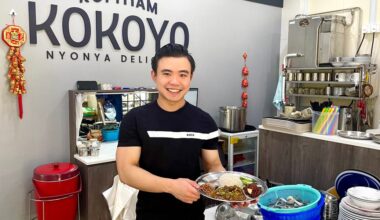 I Ditched Office Work, Started a Food Stall Using My Grandma's Recipes