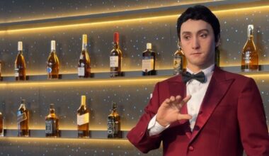 Robot-themed restaurant integrates dining with technology