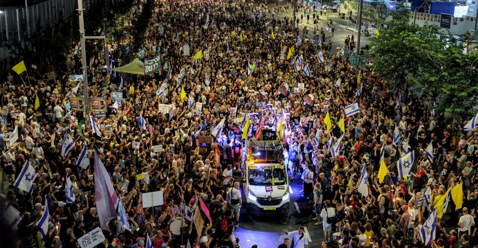 Thousands rally in Tel Aviv against Netanyahu’s new Gaza plan - ARN News Centre