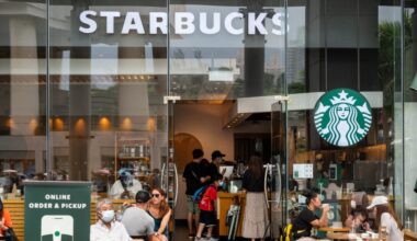 Starbucks Asks South Korea Customers to Stop Bringing in Desktops
