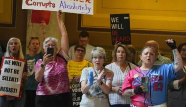 Redistricting push places politics over the people | Columnists