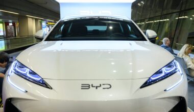 Uber CEO Dara Khosrowshahi Explains Why China Is Winning the EV Race