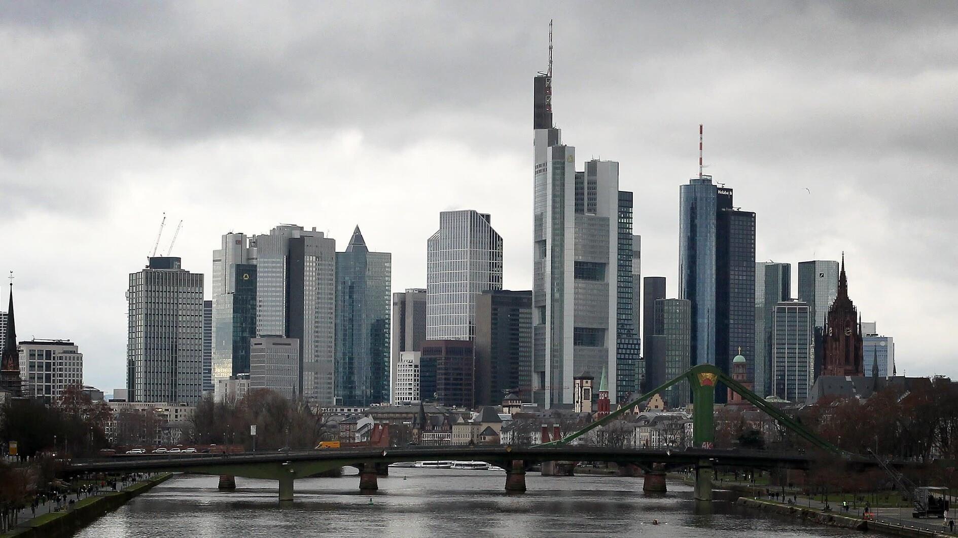 German business morale inches up after US-EU deal
