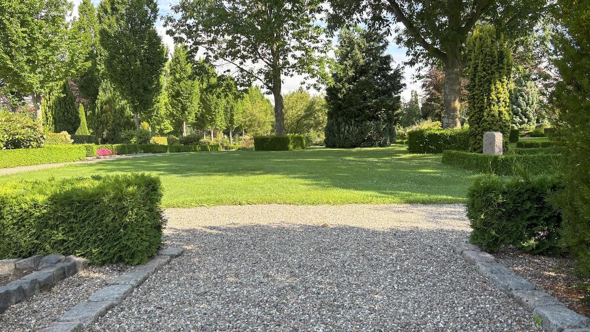 Næsten alle vil i urne, og det koster kassen. I Fredericia vil de have de døde tilbage i kisten