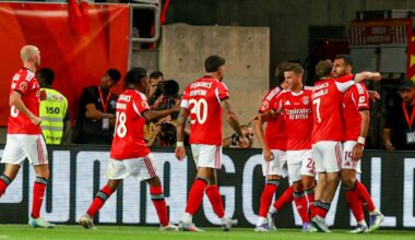VÍDEO: cântico sportinguista presente na festa do Benfica no balneário