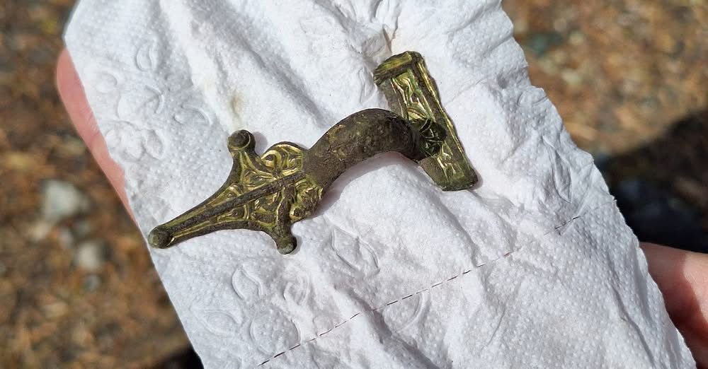 The rare Migration Period brooch, discovered in Finnish Lapland, is now on display at the Tornedalen Museum — offering visitors a unique glimpse into the craftsmanship and status symbols of ancient elite women. Credit: Tornedalens Museum