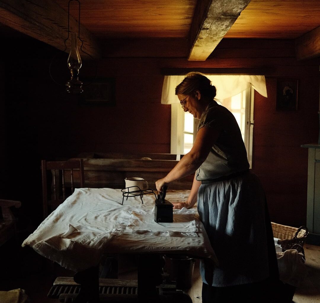 a glimpse into old Polish life back when mornings smell like warm bread and linen was pressed with an iron passed down through generations…