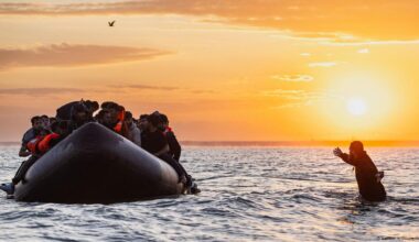 Social media people smugglers to face jail – DW – 08/03/2025