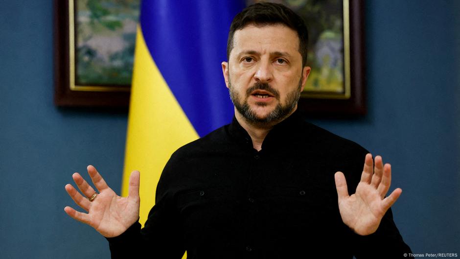 Zelenskyy vows to cede no land to Russia – DW – 08/09/2025