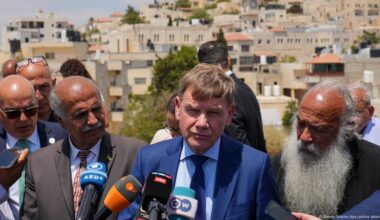 Germany warns Israel not to annex Palestinian territory – DW – 08/01/2025