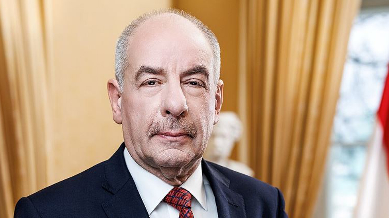 Hungarian president's team tries to justify dropping word ''Russian'' from post on Mukachevo attack