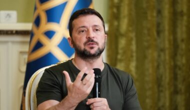 Zelenskyy responds to Russian foreign minister, who wants Russia to guarantee Ukraine's security