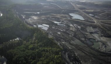 Suncor posts record Q2 production but lower oil prices still dent bottom line