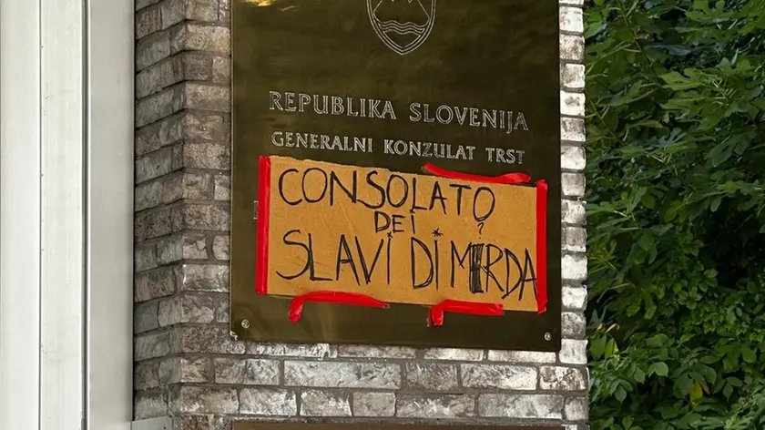 Predsednik FJK obsodil napis: 'Izrazi nestrpnosti so stvar preteklosti'