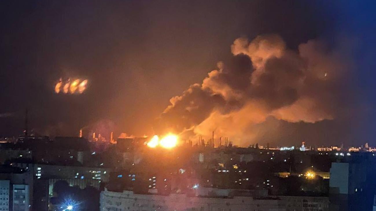Drones attack Russia’s Volgograd: fires break out at refinery