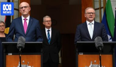 Federal politics live: PM joins blog to answer your questions after bombshell Iranian attacks intelligence