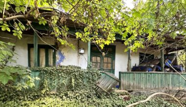 VIDEO Cum arată casele părăsite din România