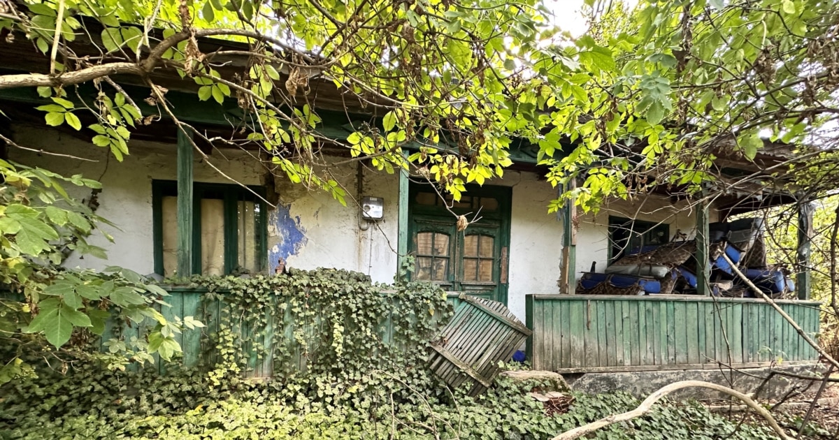 VIDEO Cum arată casele părăsite din România