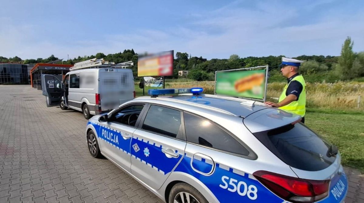 Zamiast przekazać kierownicę żonie, ruszył w trasę po alkoholu - Aktualności