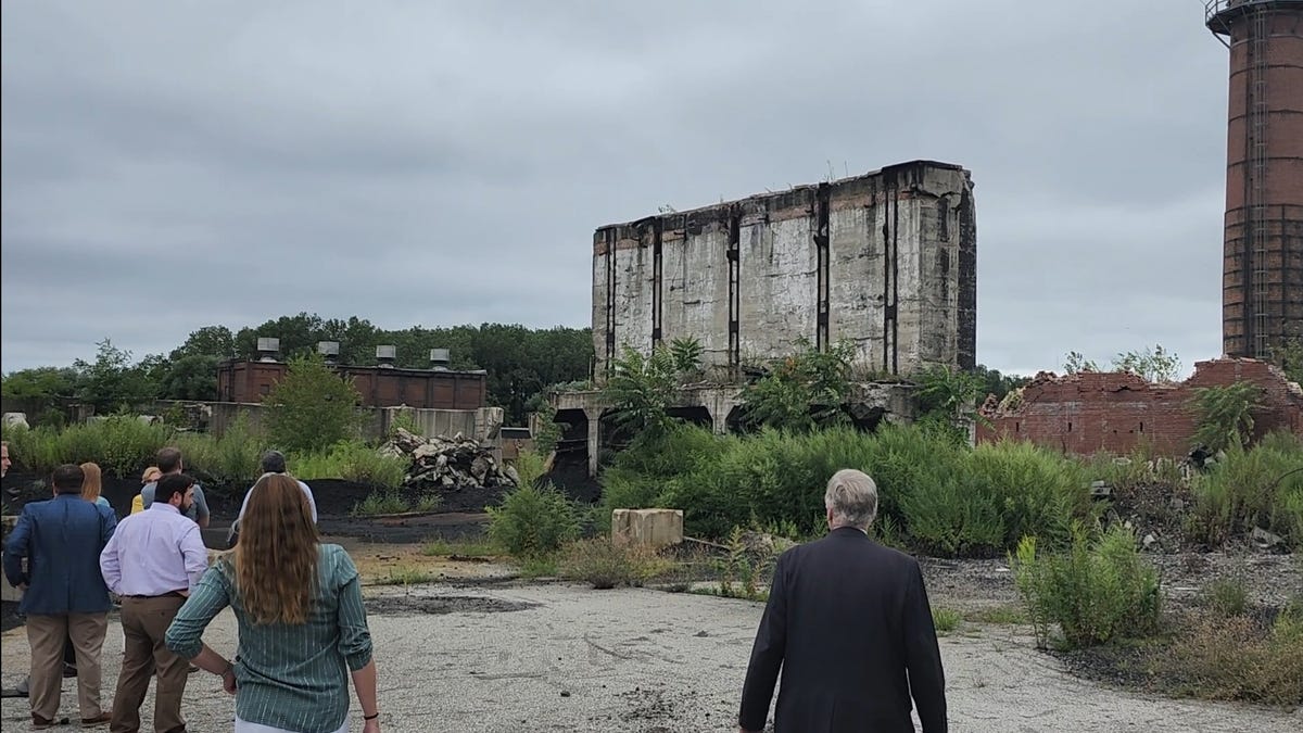 U.S. Rep. Kelly pledges to lobby for Erie Coke cleanup funding