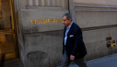 Wall Street and European stocks mixed as US GDP revised higher and weekly jobless claims fall