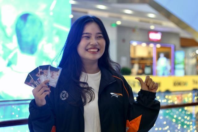 Esports fever grips Vietnam as fans celebrate LCK stars like idols