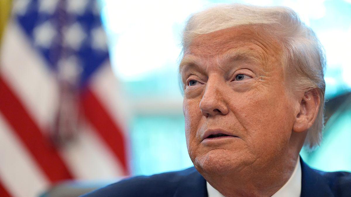 Avant de rencontrer Poutine, Trump s'entretient avec Loukachenko et "se réjouit" de le rencontrer