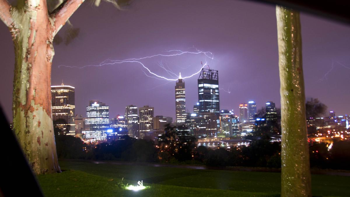 WA and Perth weather: Severe warning as rainband, storms approach Perth