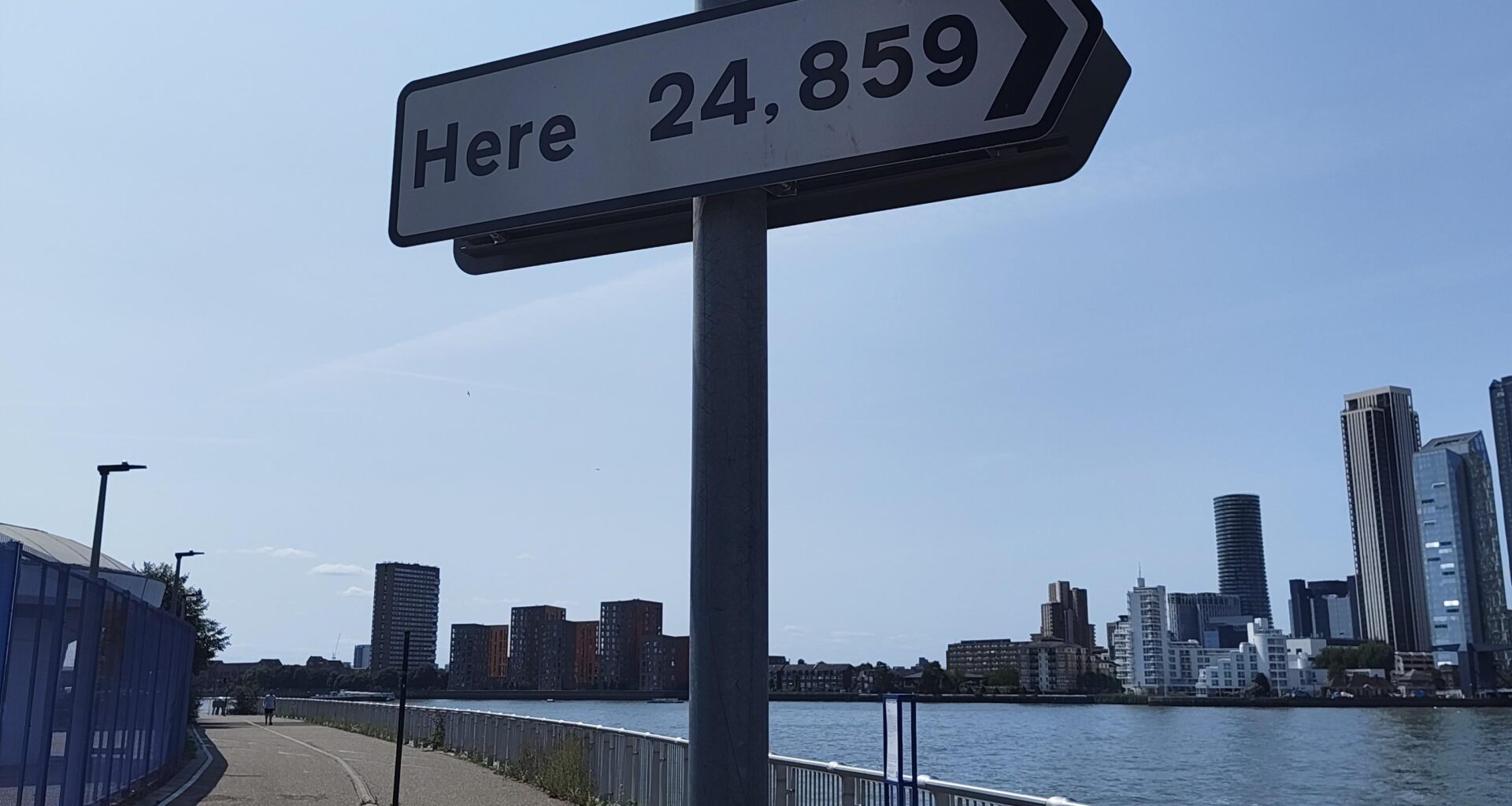 Most helpful signpost, Greenwich