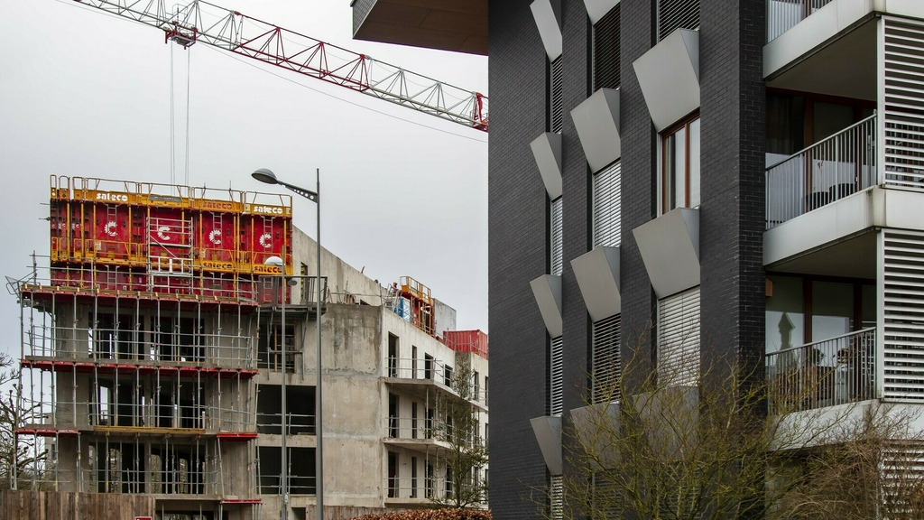 RTL Infos - Des alternatives existent: 1.500 étudiants sont à la recherche d'un logement au Luxembourg