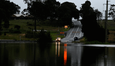Severe weather causes power outages in eastern Australia